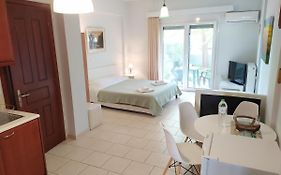 Studio Apartment In Kirra, Ancient Port Of Delphi Near The Beach